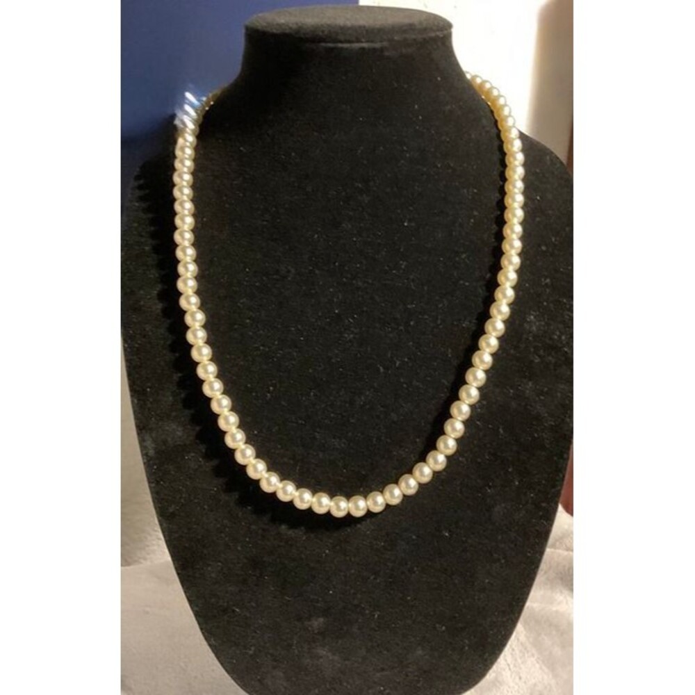 Vintage Faux Pearl Strand Necklace, White